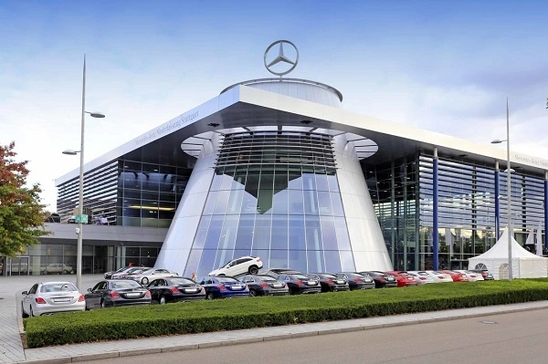 Mercedes-Benz-Büro in Stuttgart